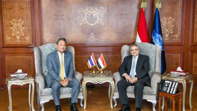 رئيس هيئة قناة السويس يبحث سبل التعاون المشترك مع سفير تايلاند في مجال الخدمات البحرية