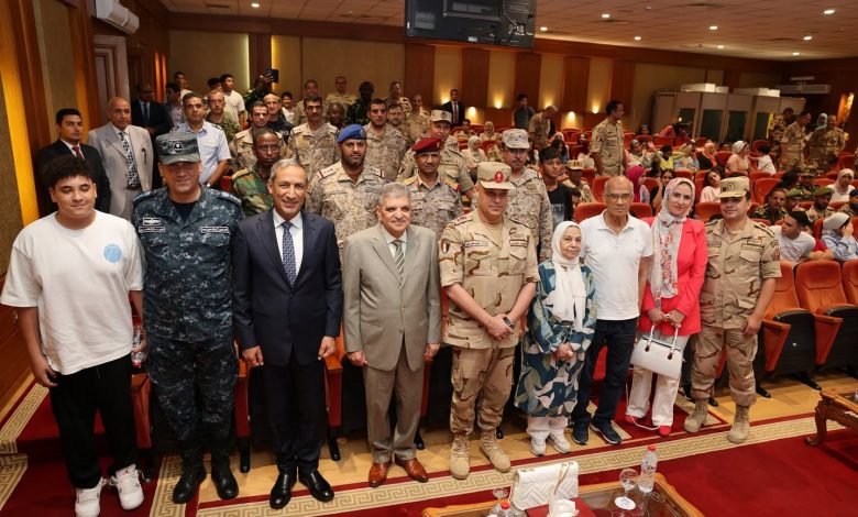 رئيس هيئة قناة السويس يستعرض مستجدات مشروعات تطوير القناة لوفد كلية الحرب العليا