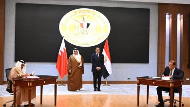 رئيس الوزراء وولي عهد البحرين يشهدان توقيع 8 وثائق في مجالات تخدم تعزيز أوجه التعاون الثنائي بين الجانبين