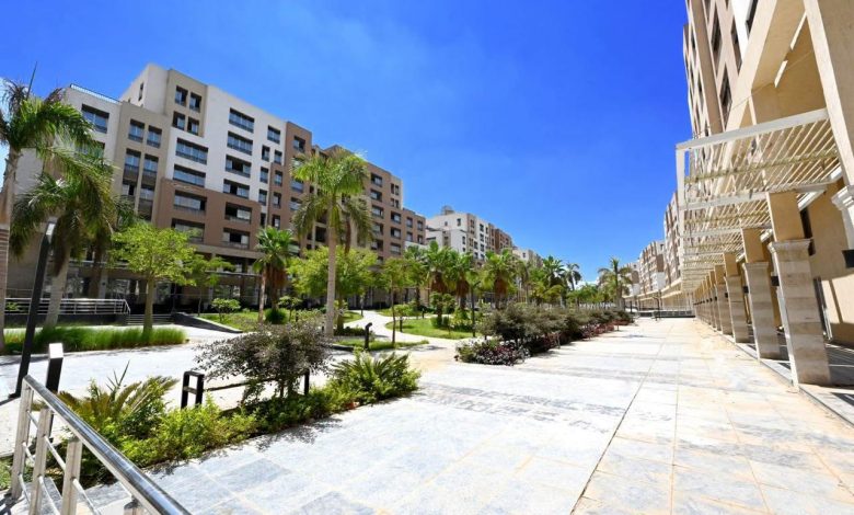 وزيرة الإسكان تتابع الموقف التنفيذي وآخر مستجدات عدد من المشروعات والخدمات بالعاصمة الجديدة