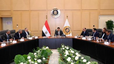 وزارة الصناعة تستضيف مائدة مستديرة لمصنعي الأسمنت لوضع خارطة طريق للقطاع