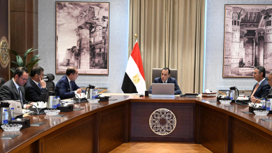 رئيس الوزراء يتابع موقف سداد مستحقات محصول قصب السكر للمزارعين.. ويناقش أسعار توريد السلع الاستراتيجية