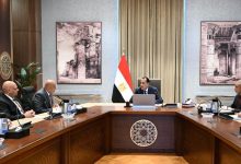 رئيس الوزراء يتابع مع مسئولي شركة "أكوا" مستجدات التعاون في مشروعات تحلية مياه البحر