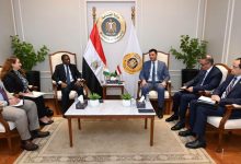 وزير الصناعة يبحث مع سفير كوت ديفوار سبل تعزيز التعاون الصناعي بين البلدين وزيادة الاستثمارات الصناعية المشتركة