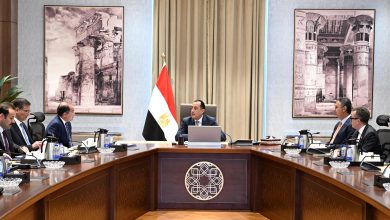 رئيس الوزراء يتابع موقف زيادة مخزون السلع الاستراتيجية واستقرار الأسواق بالتنسيق بين مختلف الجهات